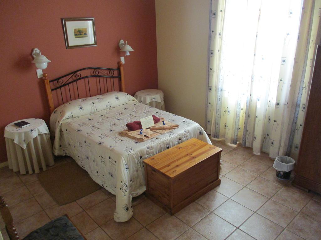 Van Rhyn Guest House Vanrhynsdorp エクステリア 写真